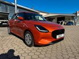 Suzuki Swift 1.2 Dualjet Hybrid 61 kW Club Navi Kamara - mit Benzin-Antrieb: Kleinwagen, 1.6
