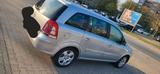 Opel Ich Verkaufe mein Opel mit 7 Sitze - Opel Zafira Gebrauchtwagen in Kiel