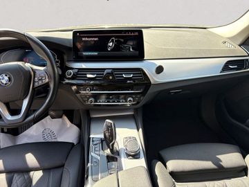 BMW 530 - 11