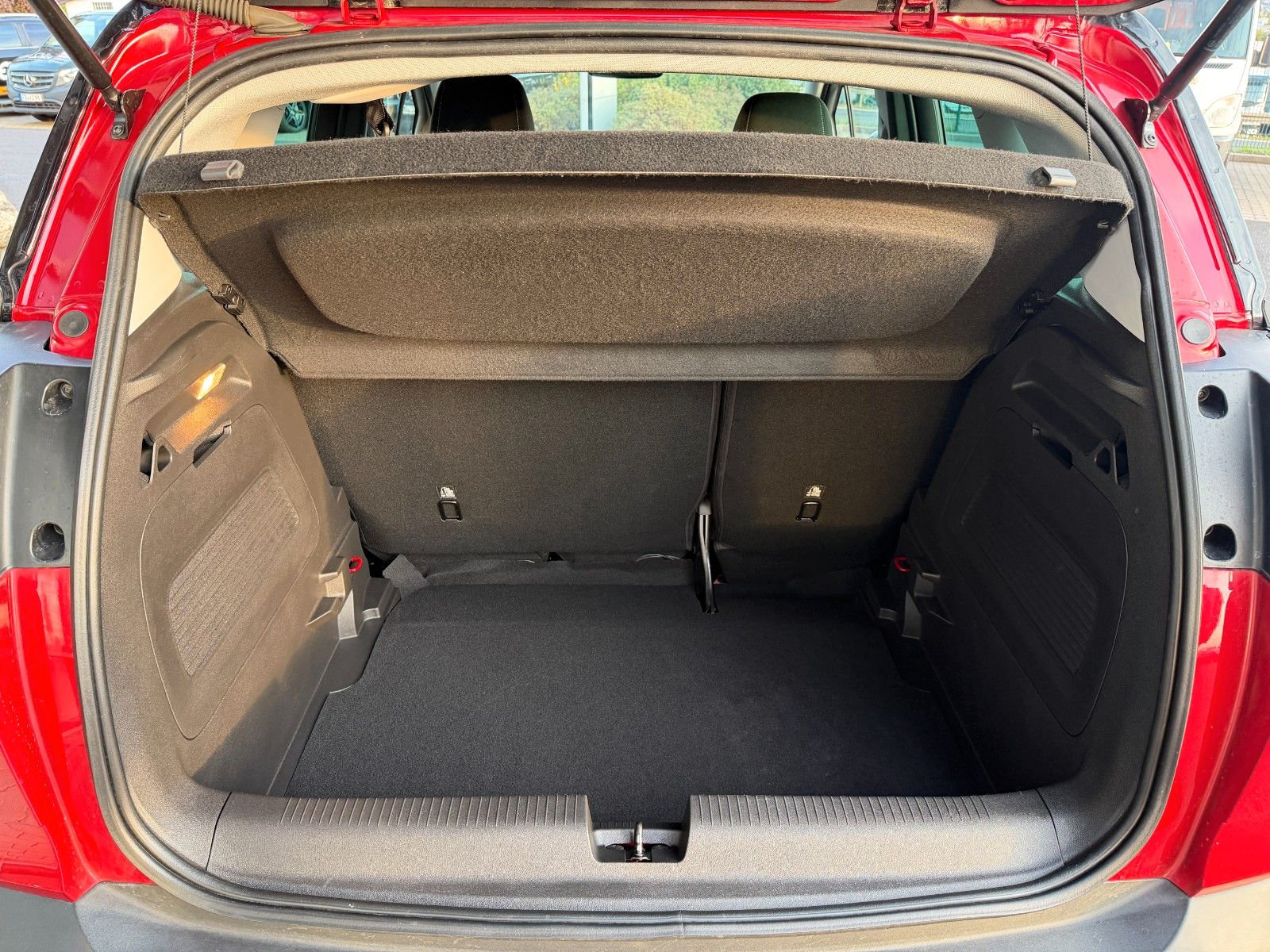 Fahrzeugabbildung Opel Crossland (X) 1,2 Turbo Edition S/S+PDC+NAVI