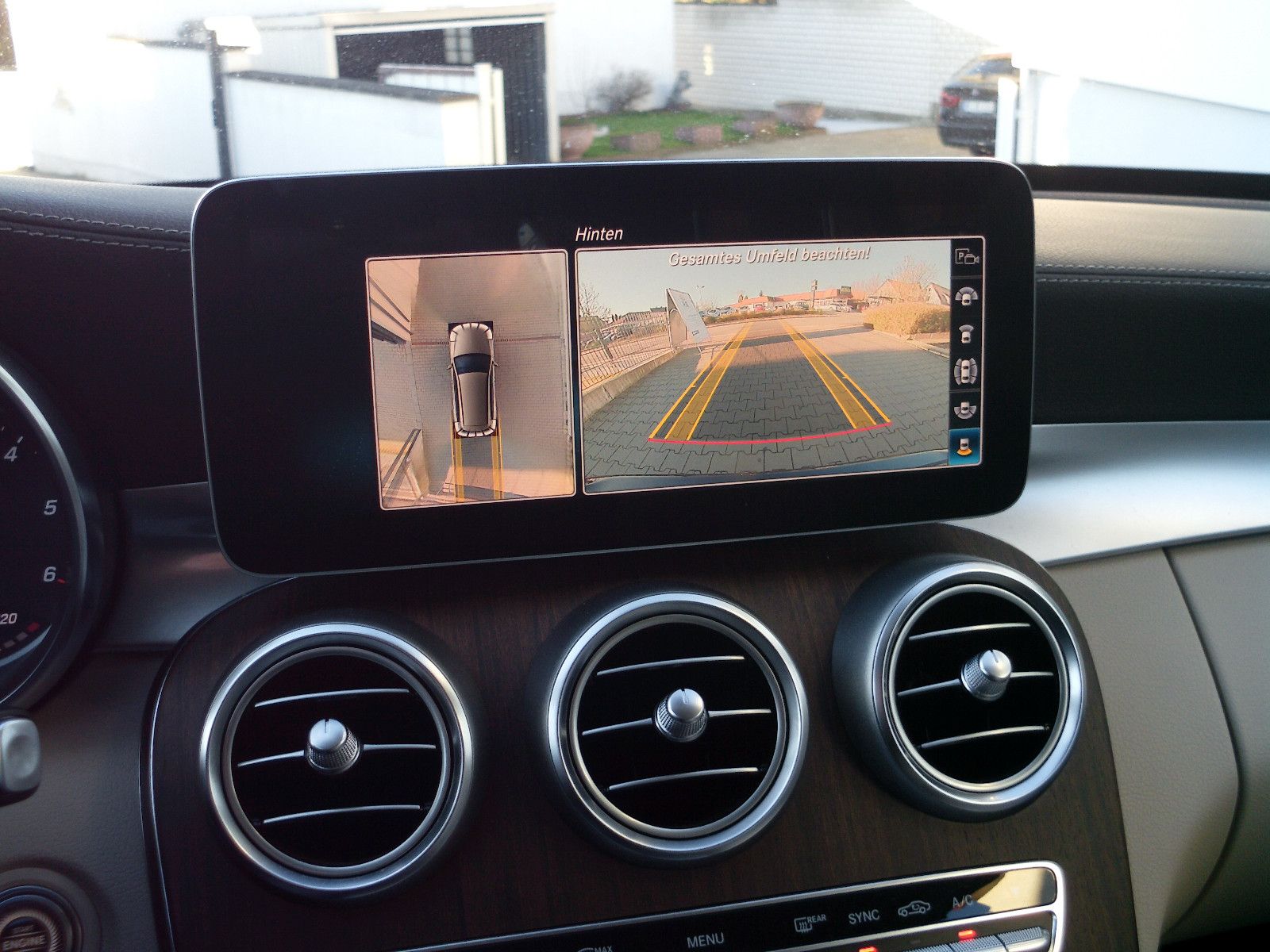Fahrzeugabbildung Mercedes-Benz C 220 d T AMG Line / Night.P/Burmester/1.Hand