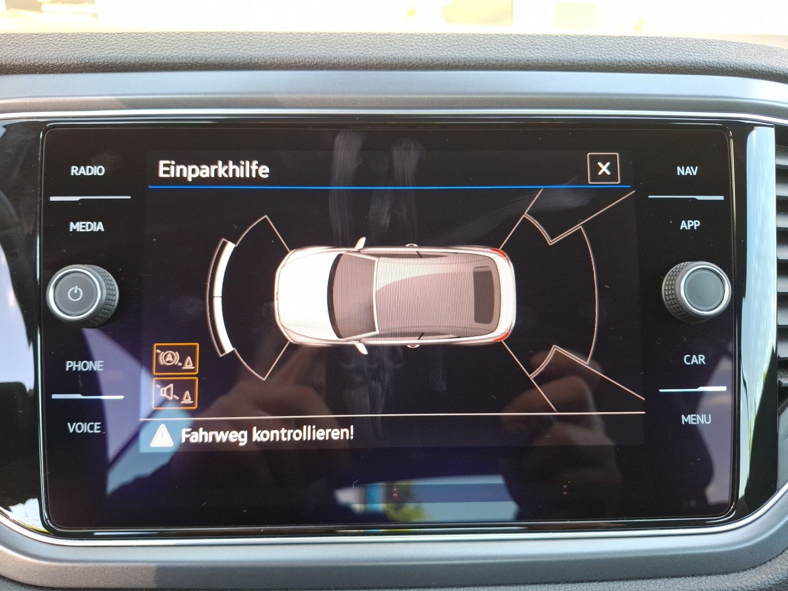 Fahrzeugabbildung Volkswagen T-Roc Cabriolet TSI R-line DSG LED AID ACC PDC S
