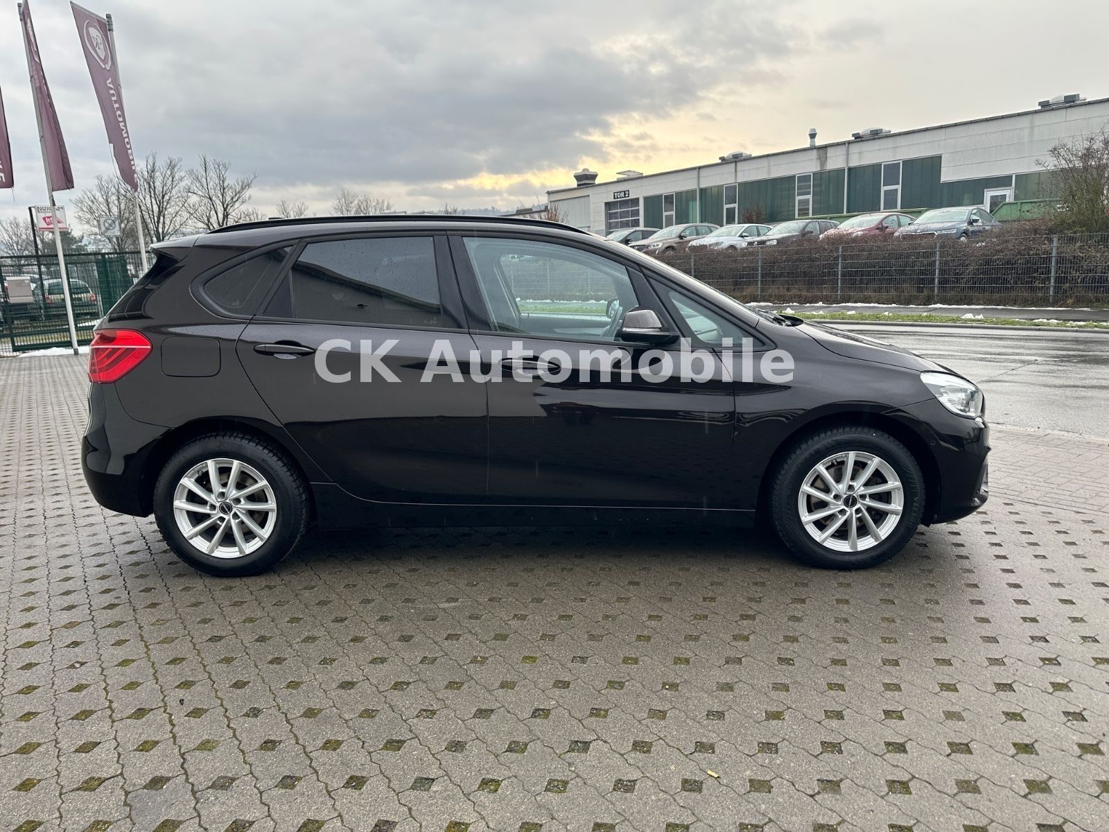 Fahrzeugabbildung BMW 218d Active Tourer Advantage/LED/SHZ/PDC