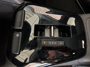 Fotografie 14 des Opel Corsa Corsa-e F Edition Klima Allwetterreifen