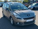 Peugeot 5008 Premium 1.6 Automatik/Behindertengerecht - : Behinderten Auto