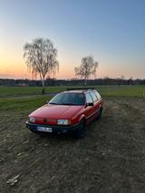 Volkswagen Passat 1.9 td H Kennzeichen 35i - Volkswagen Passat aus 1992: Kombi