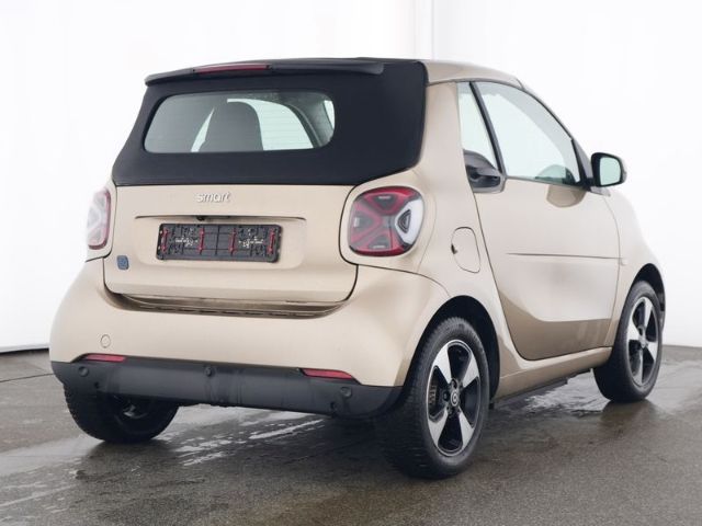 Smart fortwo EQ Cabrio Passion Exclusive 22kW JBL LED imagem 3