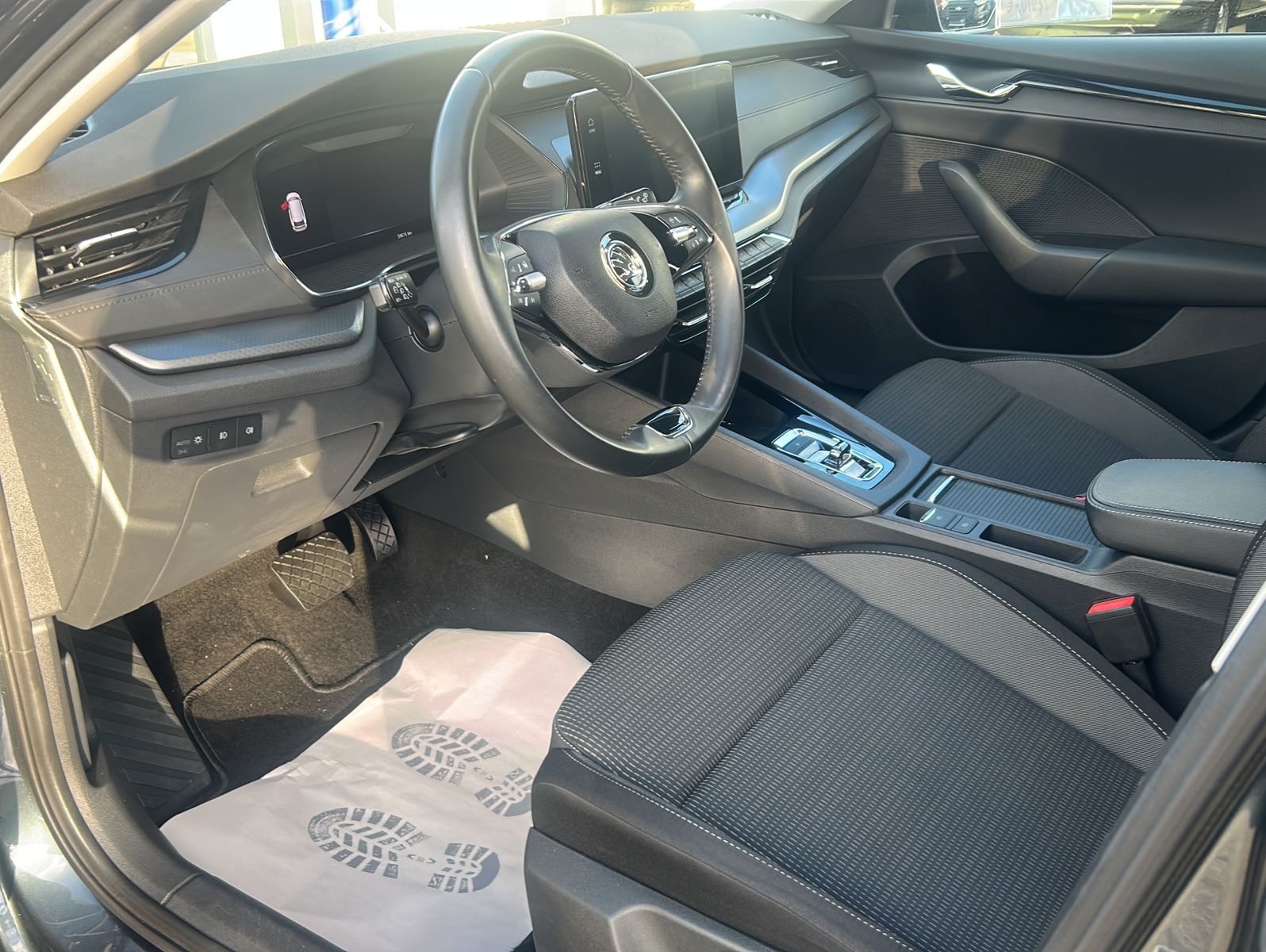 Fahrzeugabbildung SKODA Octavia 1,4 Ambition iV