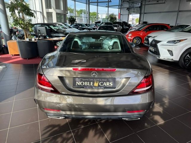 Fahrzeugabbildung Mercedes-Benz SLC 300 AMG Line AIRSCARF MEMORY LED