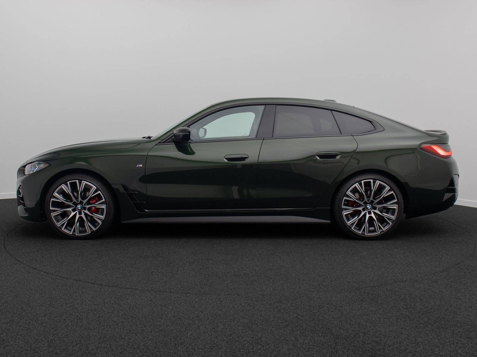 Fahrzeugabbildung BMW M440i xD Gran Coup&eacute; HUD H/K Laser Kamera DAB 20"