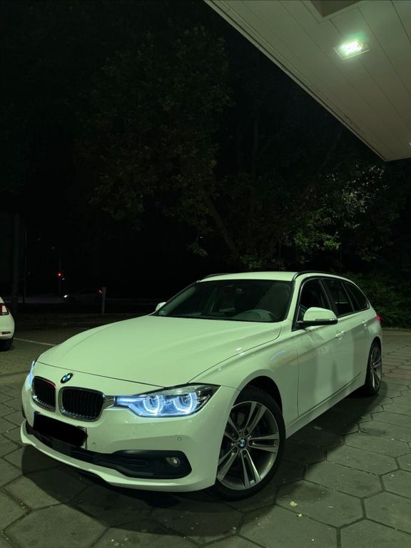 Image of BMW 320