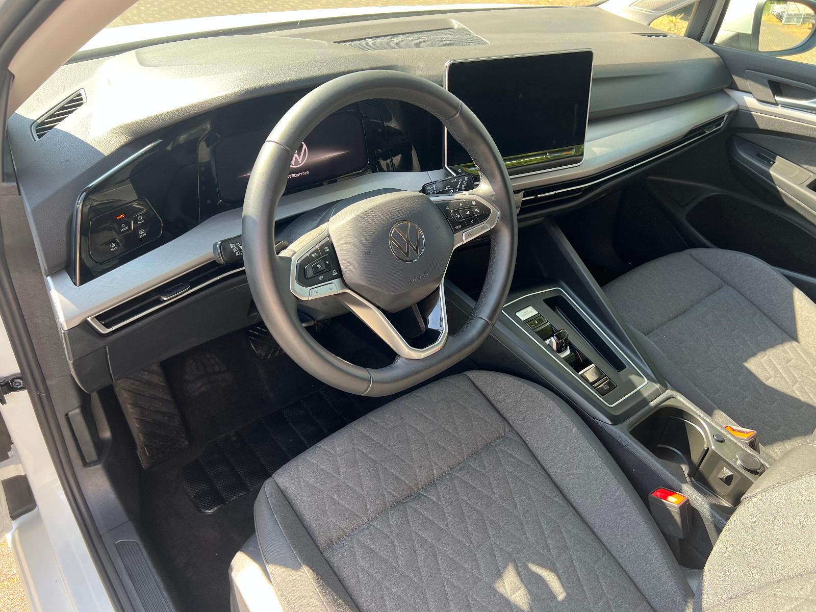 Volkswagen Golf VIII Lim. Life 1.5 eTSI DSG -NAVI -PDC -LED, миниатюра 11