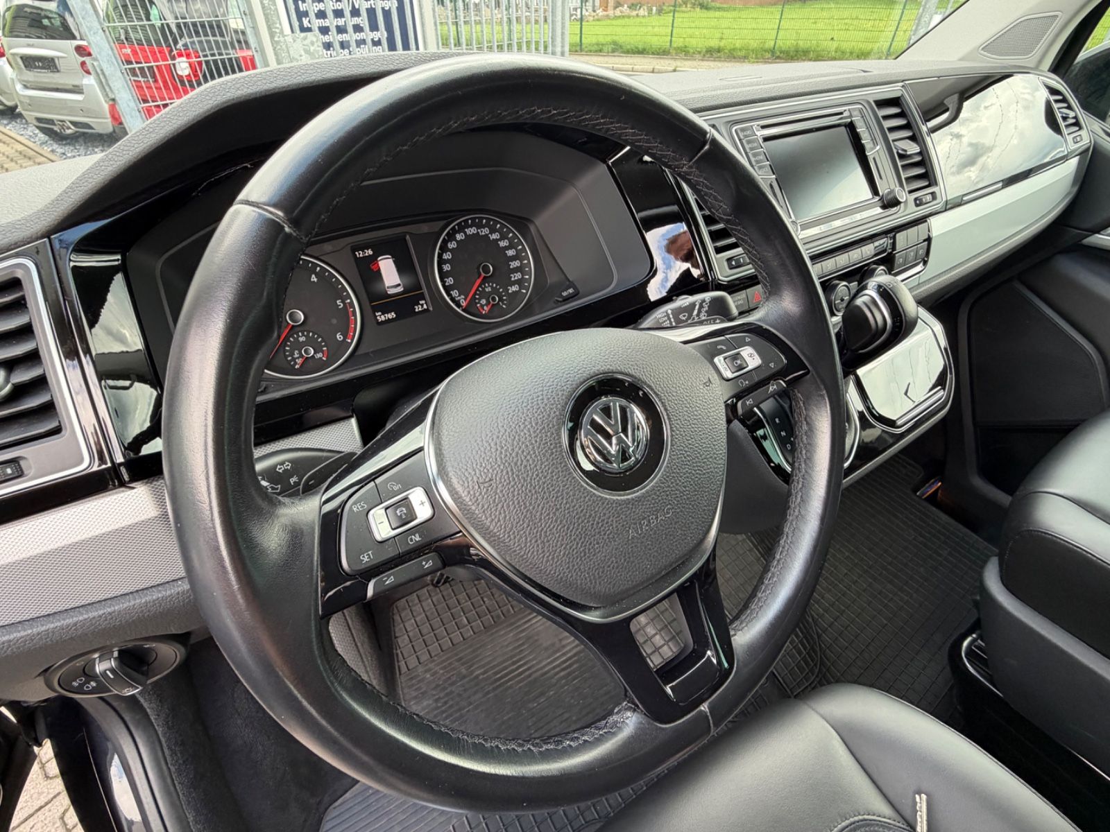 Volkswagen T6 Multivan HIGHLINE LEDER KLIMA EL.TÜREN KAMERA foto 10