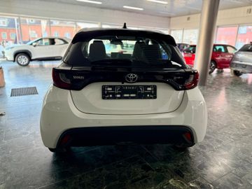 Toyota Yaris - 5