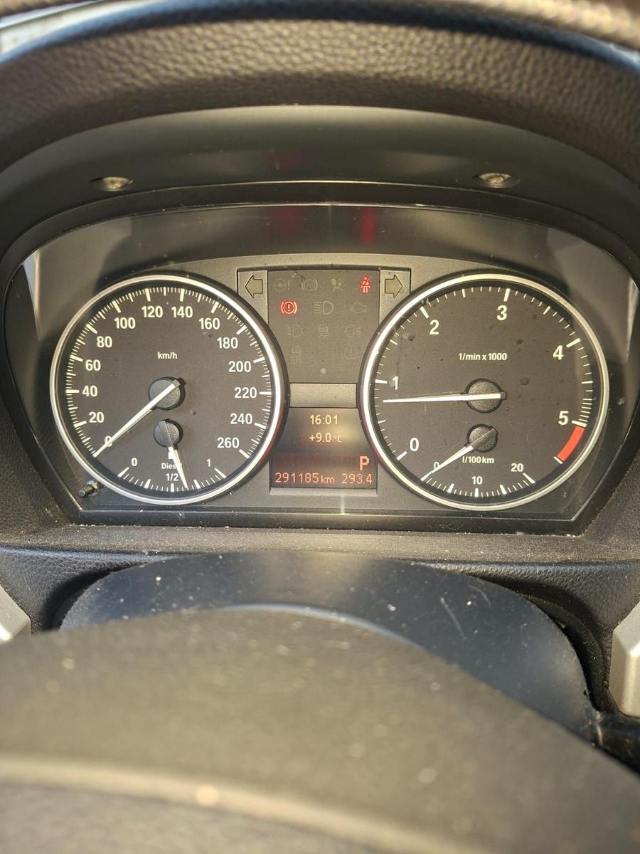 BMW 320 2012 — двигун 184 HP (135kW)