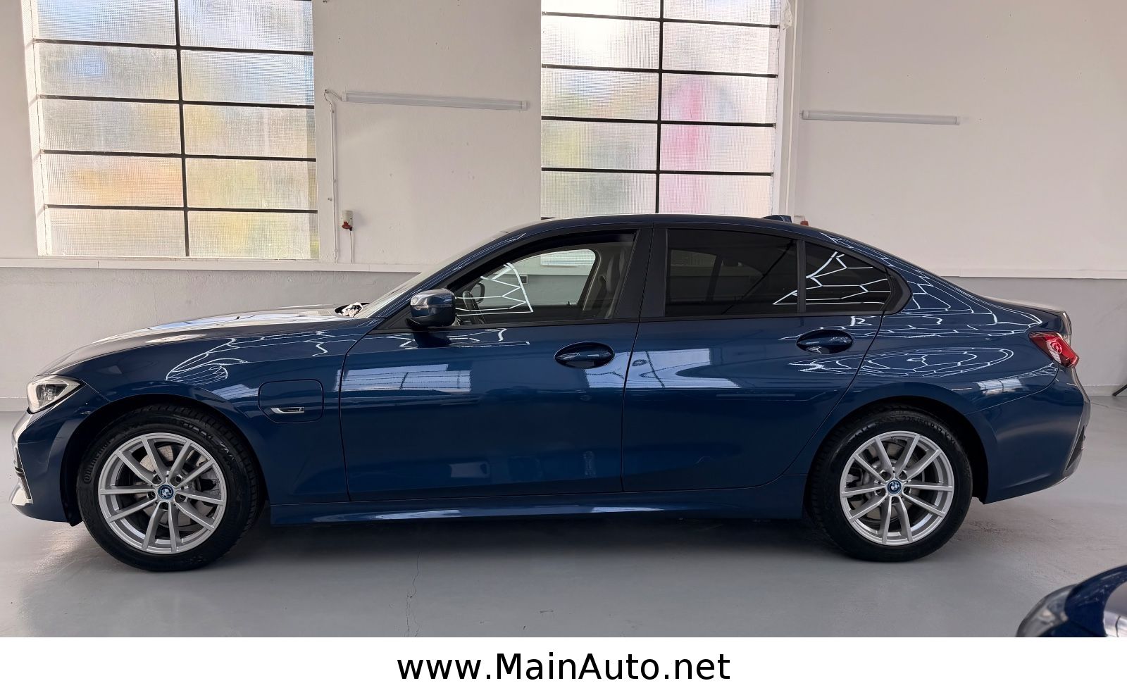 BMW 320e Lim LASER/SportSitz/SPUR/ACC/KeyGO/DigTacho imagem 3