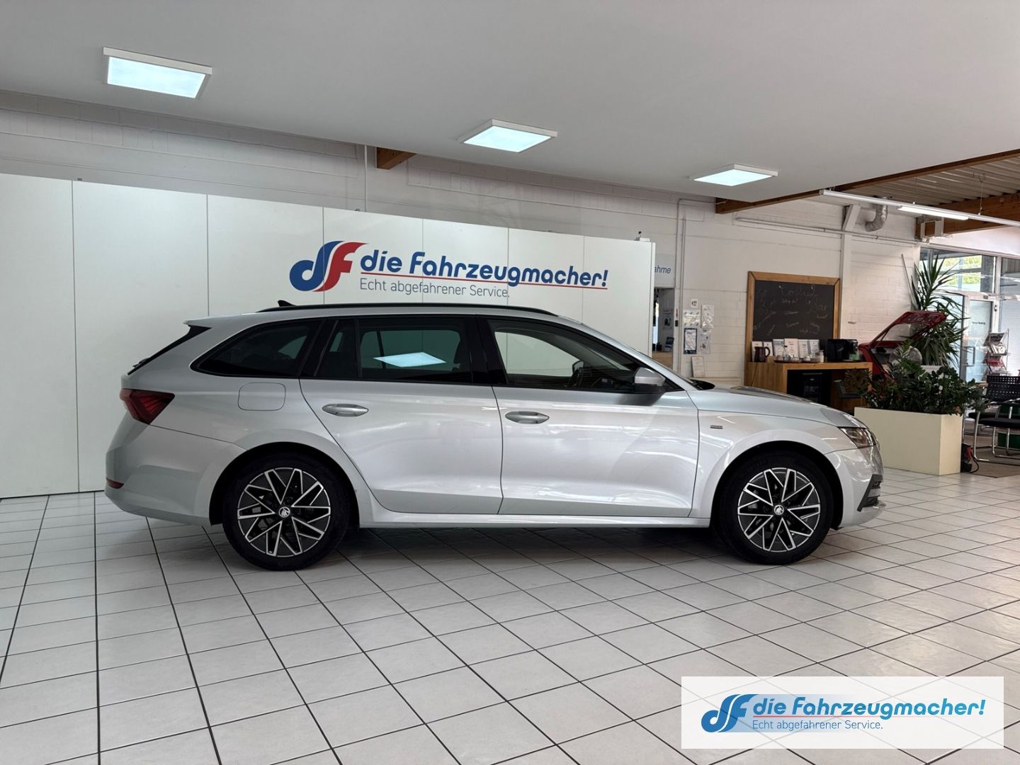Fahrzeugabbildung SKODA Octavia Combi Clever 2.0 TDI DPF EU6d