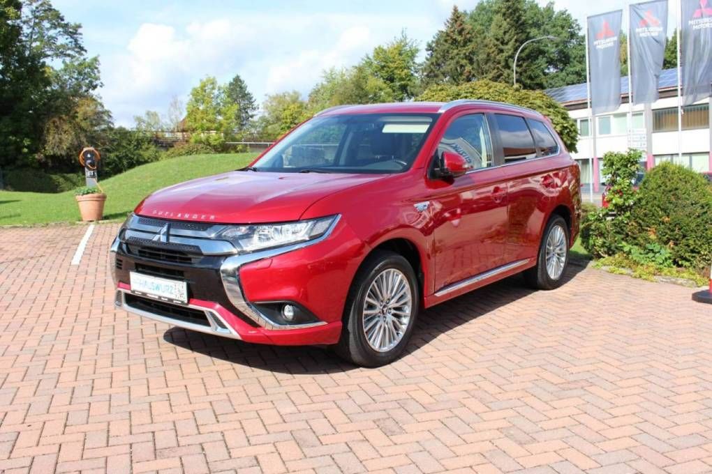 Mitsubishi OUTLANDER PLUG-IN 2.4 BASIS SPIRIT-PAKET A/T