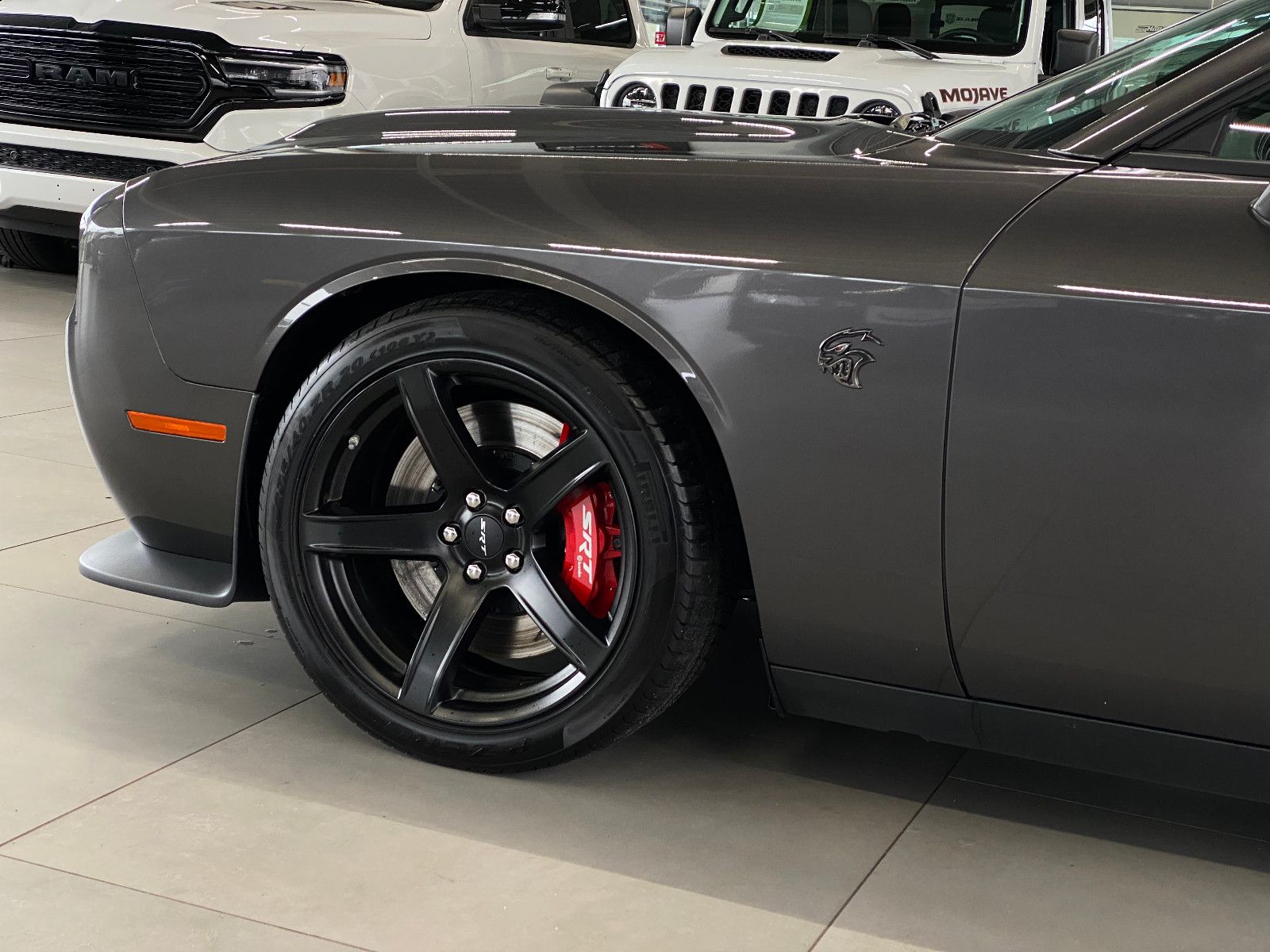 Fahrzeugabbildung Dodge Challenger SRT 6.2 Hellcat Redeye Deutsche EZ.