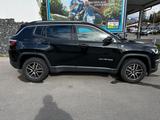 Jeep Compass 1.4 MultiAir 125kW Opening Edition 4... - Jeep Compass mit Halbautomatikschaltung