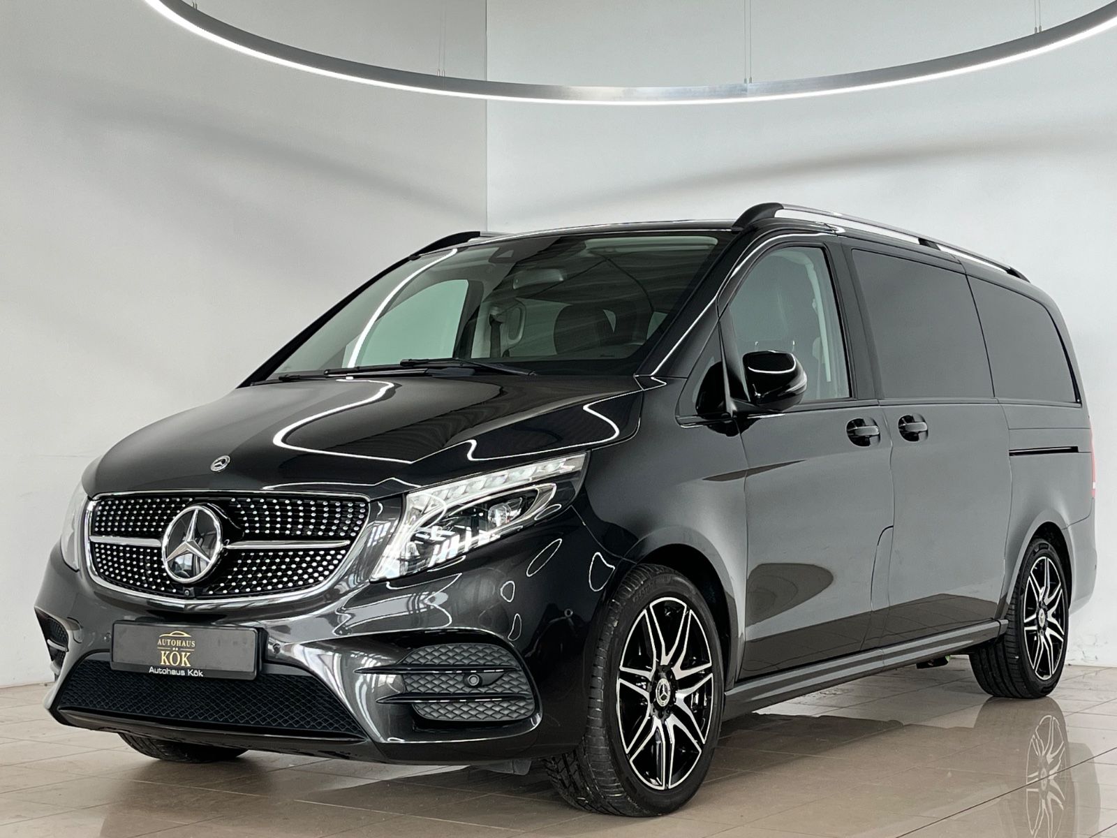 Mercedes-Benz V 300 BURMESTER AMG 360 7 SITZE ACC SCHİBETÜ L+R imagem 2