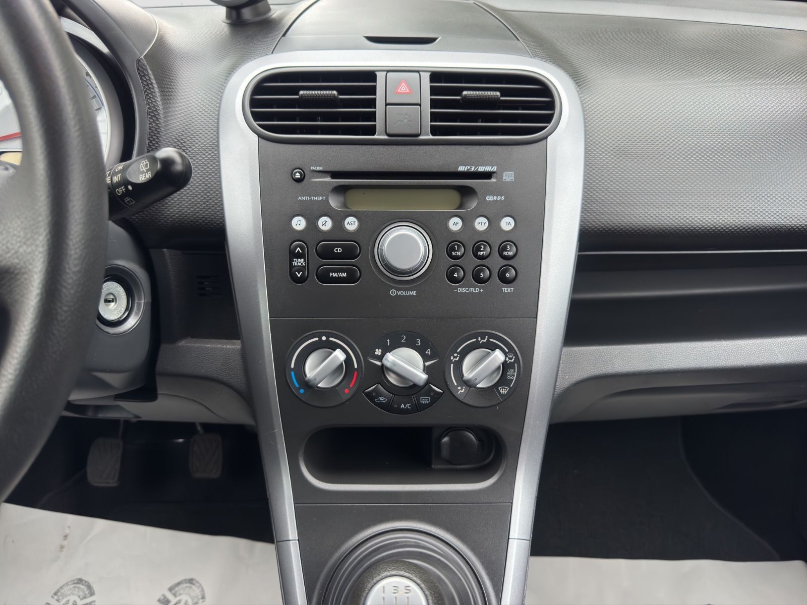 Fahrzeugabbildung Suzuki Splash Comfort /Klimaanlage/Sitzhz./I.Hd/TÜV NEU