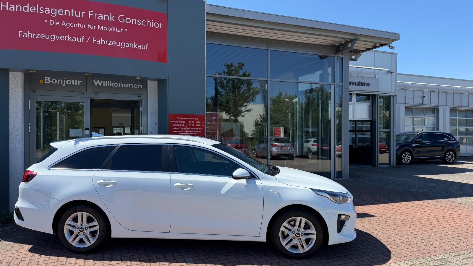 Kia cee'd 1.4T SW*DSG*NAVI*SH*LRH*RFK*