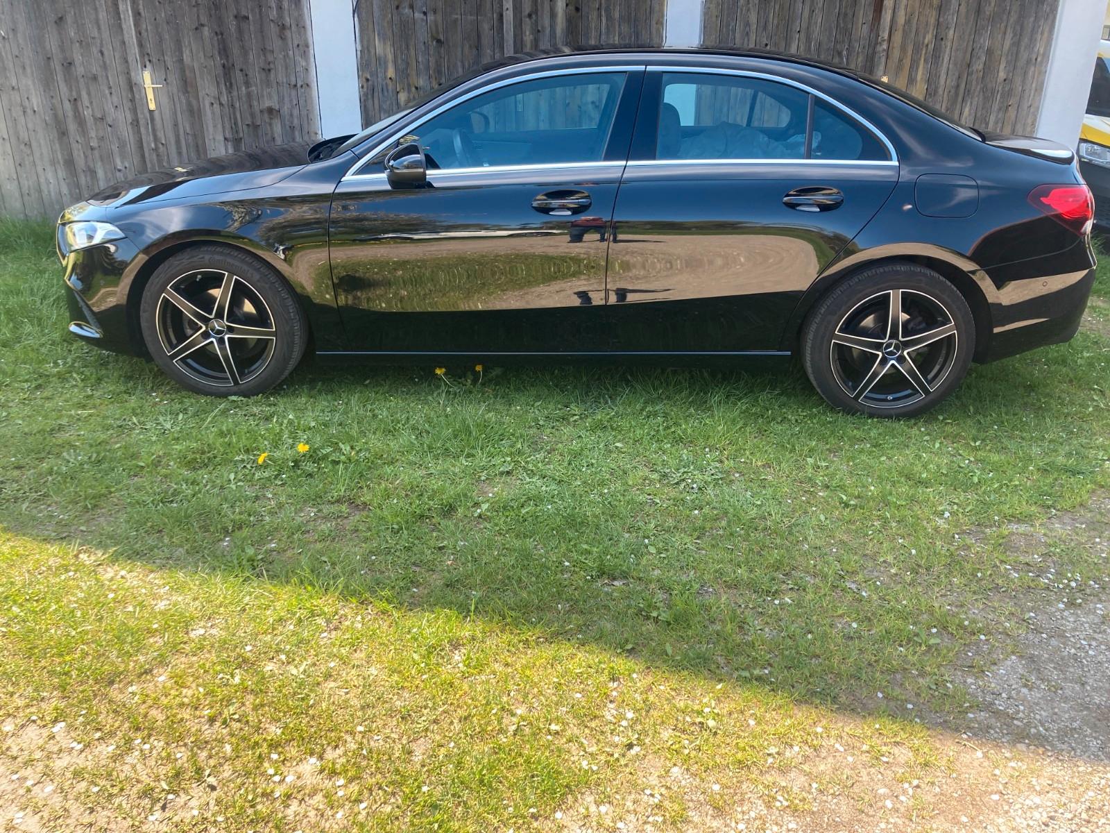 Mercedes-Benz A 180 Lim / Progressive/ NAVI / SpoSi / WR