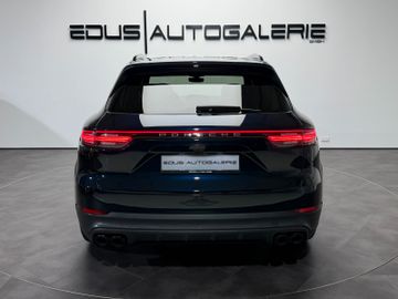 Porsche Cayenne - 7