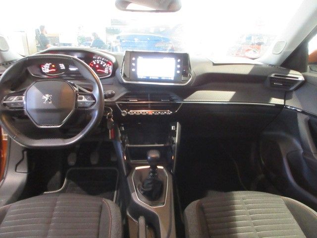 Fahrzeugabbildung Peugeot 2008 Active Pack 1.2T LED/NAVI/PDC/R´CAM/TEMPO
