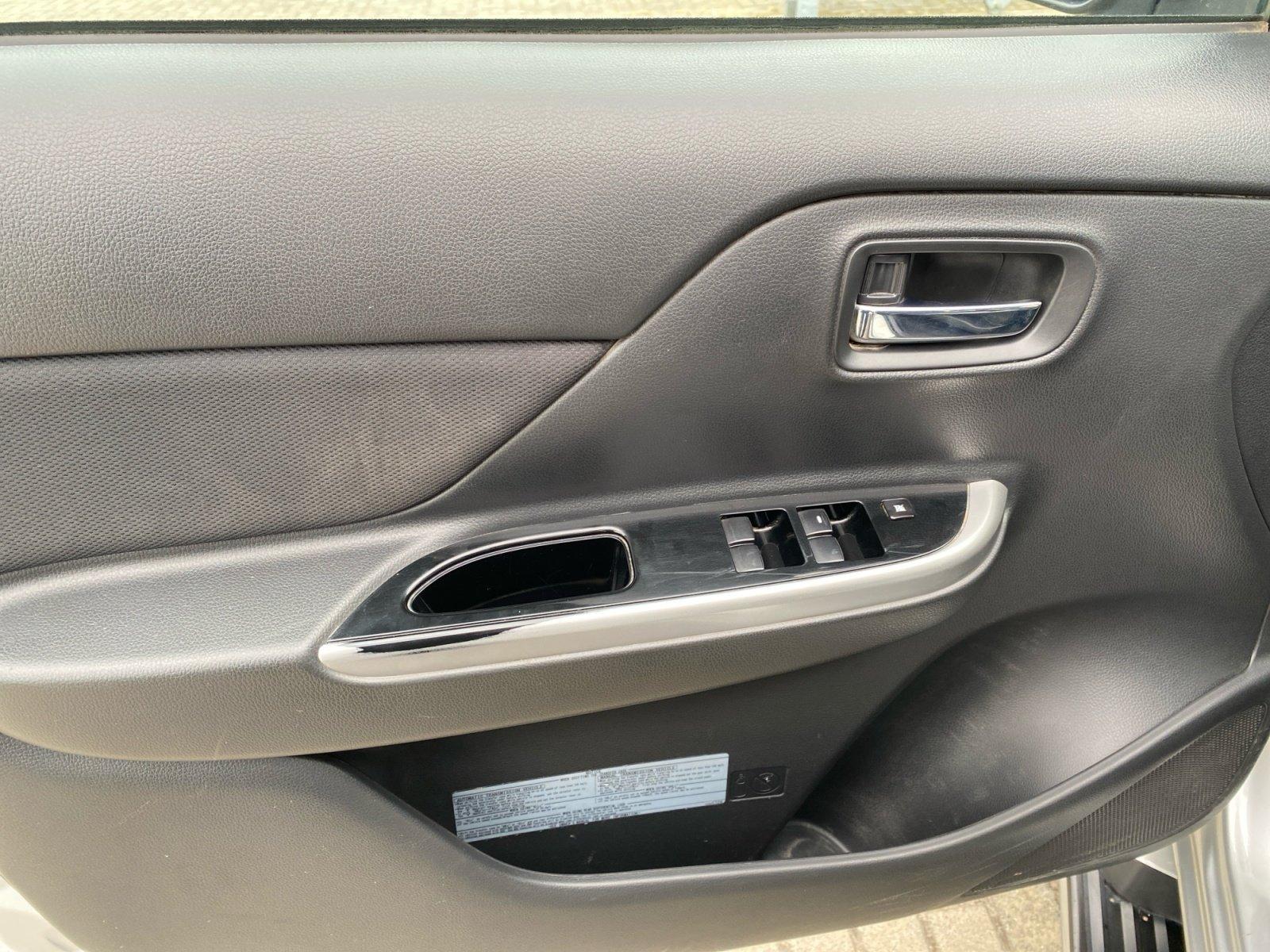 Mitsubishi L200 SELECT 2,2 DI-D Aut. TEMP+SHZ+KAMERA+DAB
