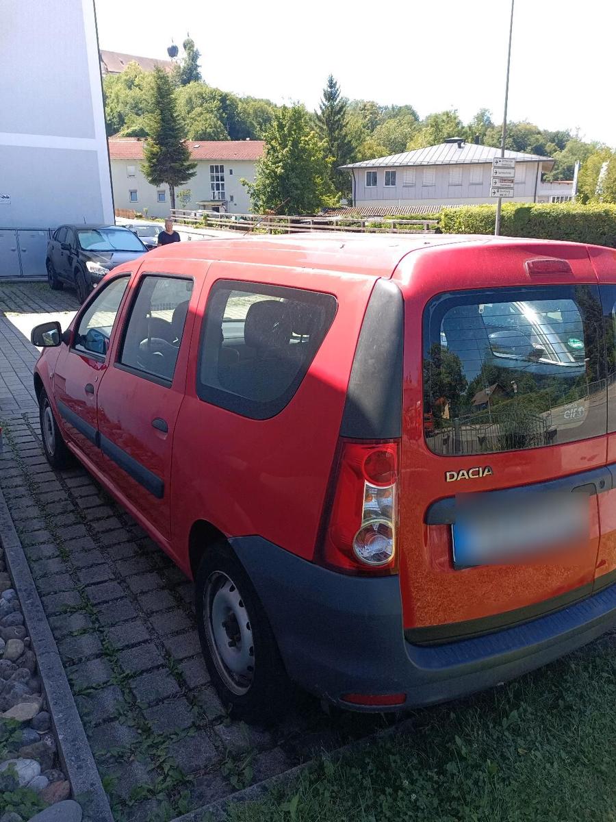 Dacia Logan 2012 — interior