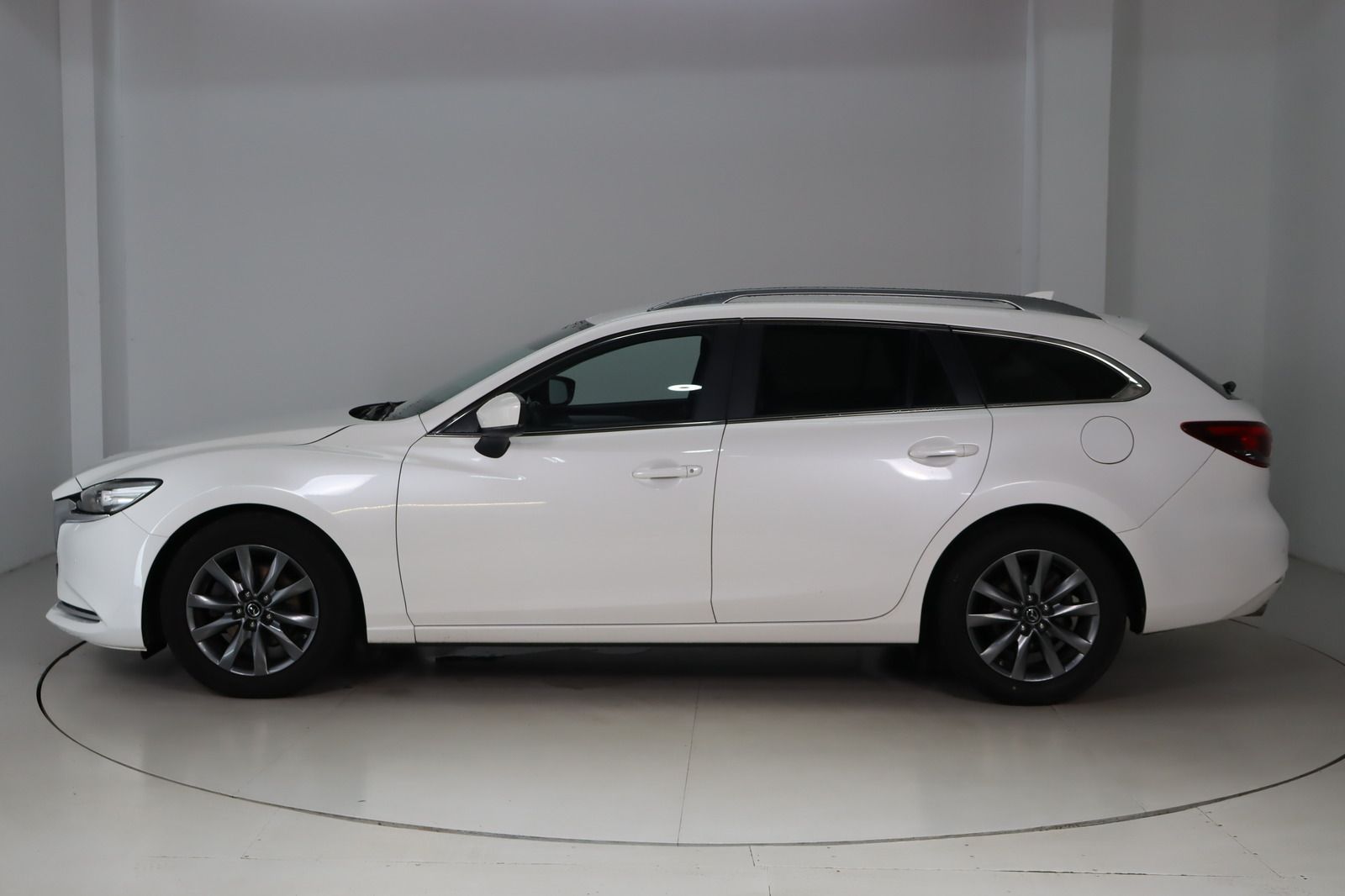 Fahrzeugabbildung Mazda 6 Kombi 1. Hand * Mwst. ausw. * HUD * Sitzhzg.