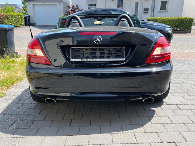 Mercedes-Benz SLK 280