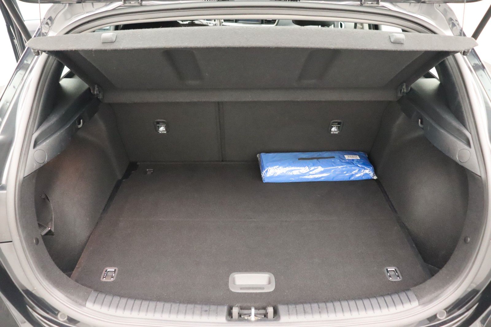 Fahrzeugabbildung Kia Ceed 1.4 TEMPO SHZ LDA