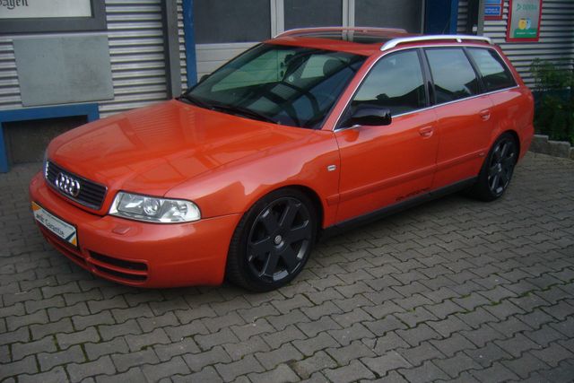 Audi A4 2.5 TDI tiptronic quattro Avant TOP TOP Zusta