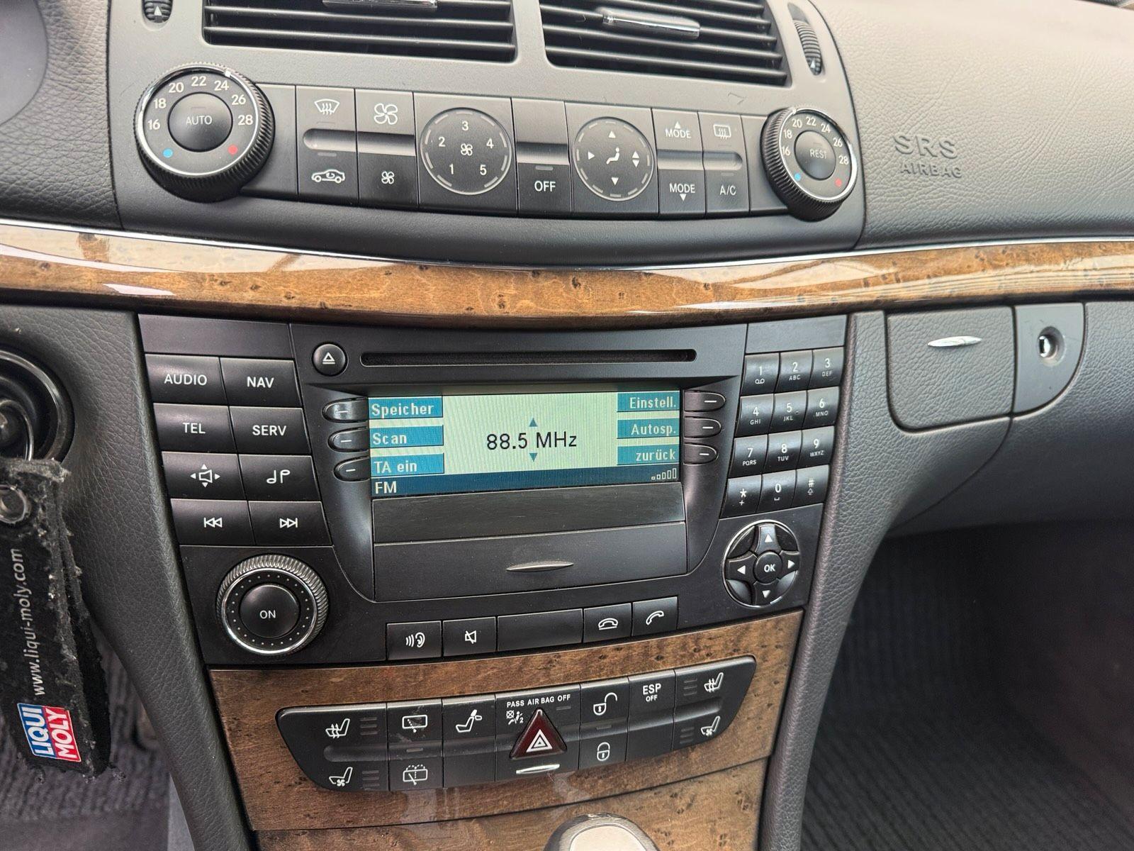 Mercedes-Benz E280 2005 — photo 8
