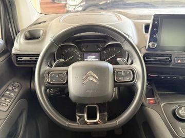 Citroën Berlingo 1.2 EAT8 KAMERA NAVI PANO SITZHZ HEADUP