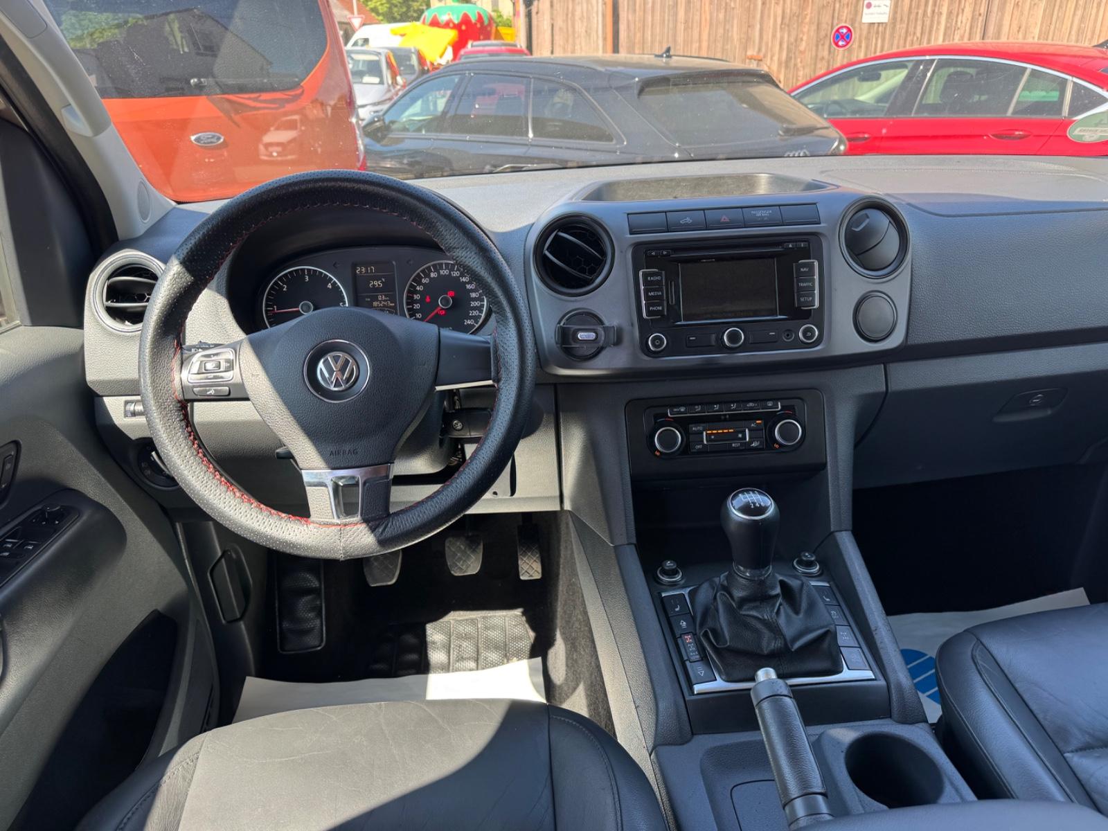 VOLKSWAGEN AMAROK 2.0 TDI 4MOTION 163ch - DOUBLE CAB - INTERIEUR CUIR - ATTELAGE - GPS - CLIMATISATION BI-ZONE