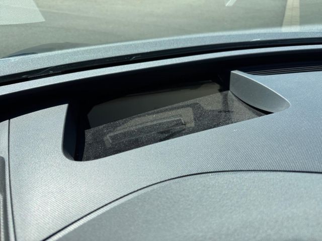 Born 58kWh Navi Wärmep. HuD 20'' Glasdach ACC