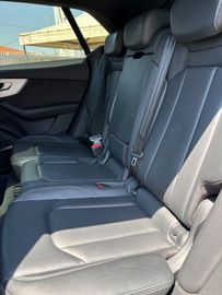 Audi Q8 - 12