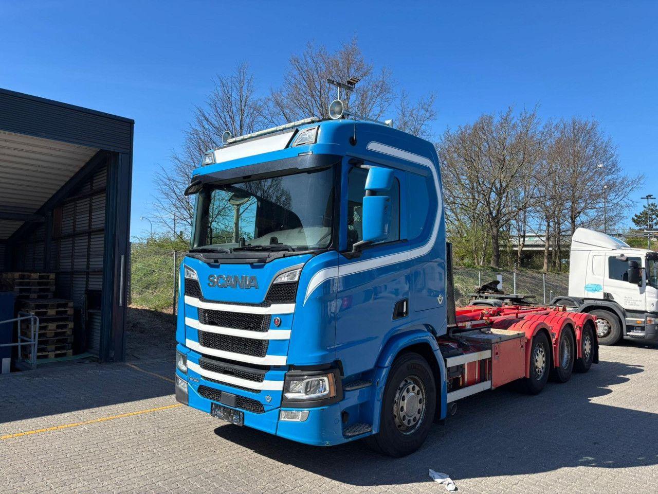Scania R 520 B8x2/*6NB Hooklift