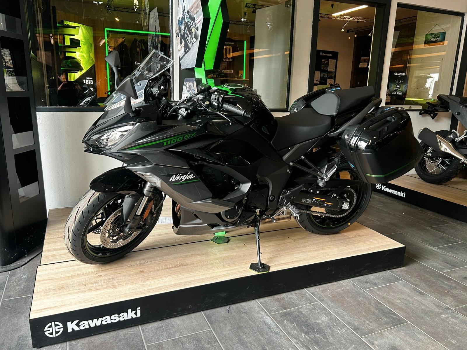 Kawasaki Ninja 1100SX MY2025 4Jahre Garantie inkl. Koffer