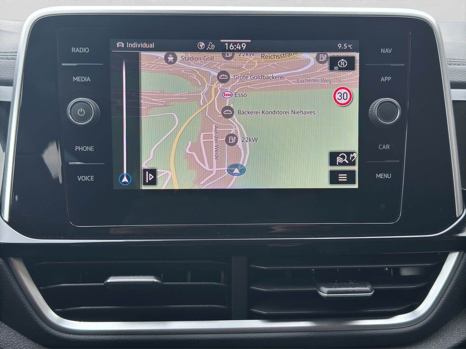 Volkswagen T-Roc - Bild 13