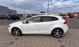 Volvo V40 D2 Momentum/ neue Bremsen + Inspektion  - weiße Volvo V40