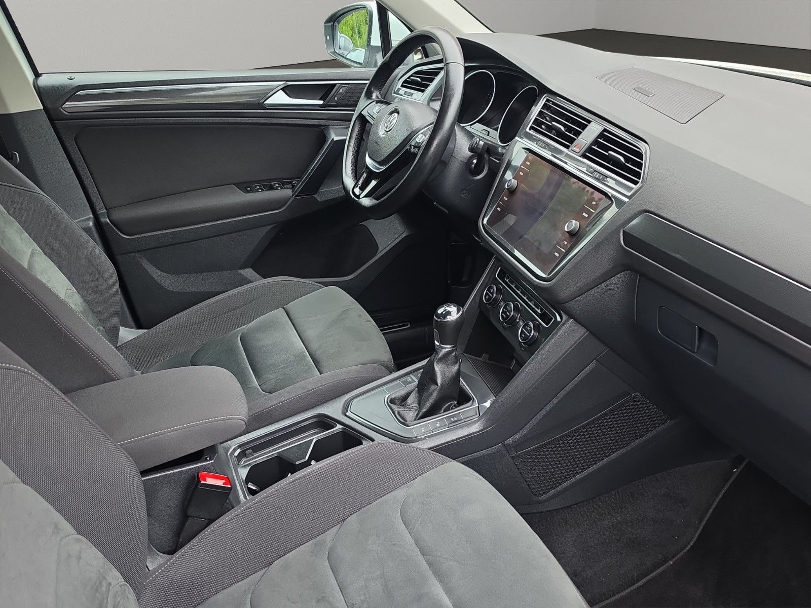Fahrzeugabbildung Volkswagen Tiguan Comfortline BMT/Start-Stopp Aus 1.Hand