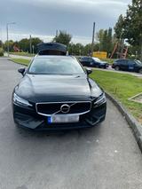 Volvo V60 Momentum - Volvo V60: Limousine