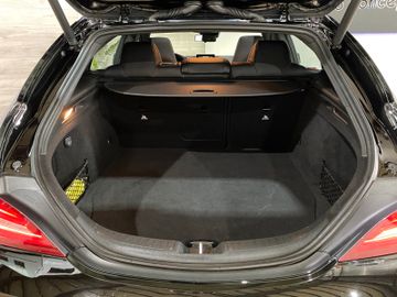 Fahrzeugabbildung Mercedes-Benz CLA 220d ShootingBrake*4Matic*AMG*Garantie*