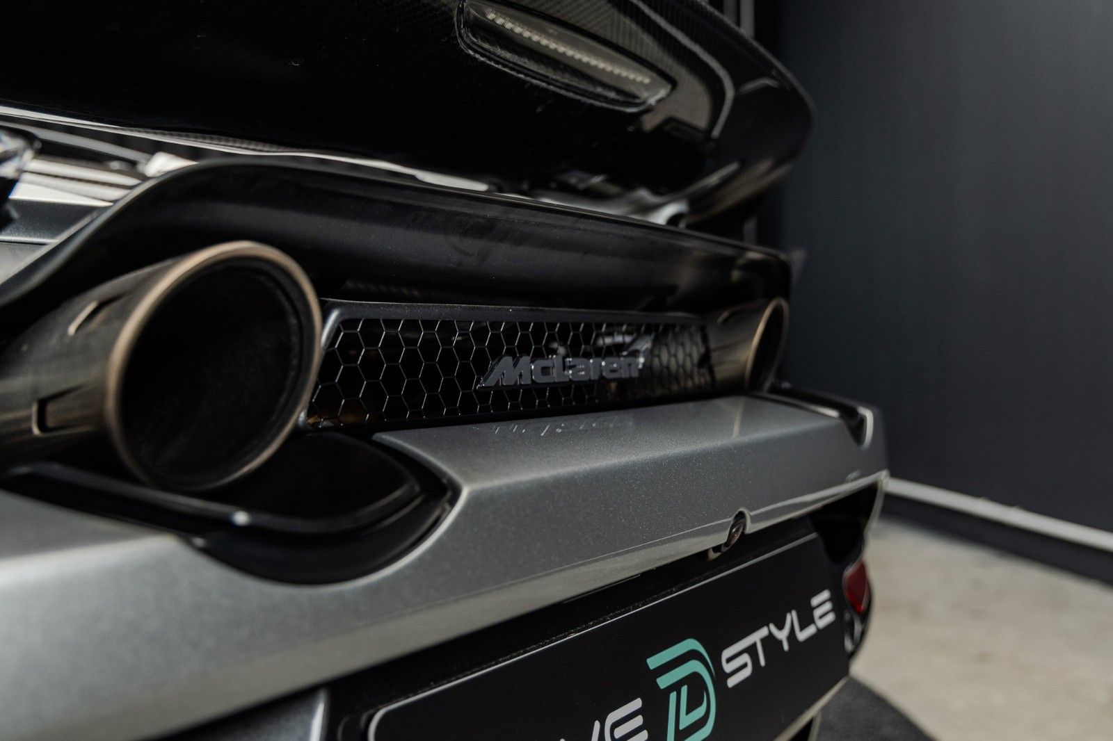 Fahrzeugabbildung McLaren 720S Spider + Scheckheft + Service Neu + Top Zus