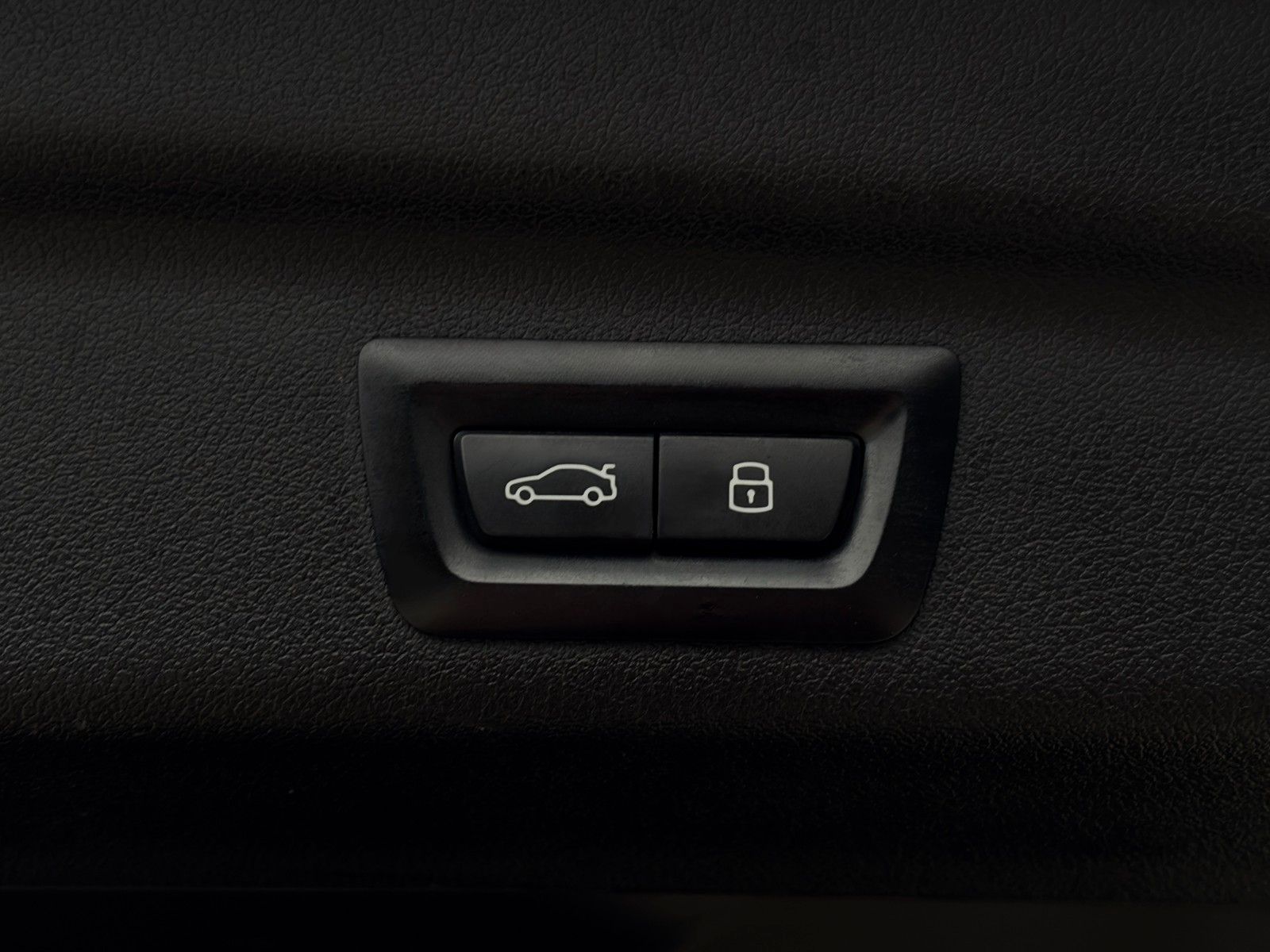 Fahrzeugabbildung BMW 223i Active Tourer M Sport Pano Massage H&K AHK